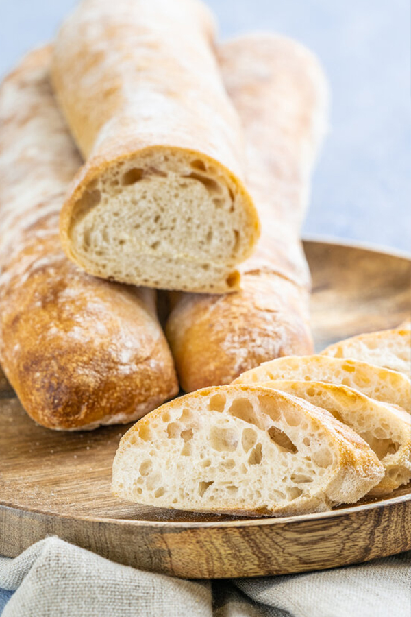  typische luftige und poröse Krume des Ciabatta-Brotes