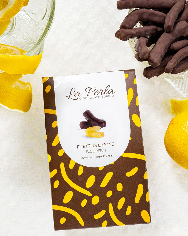 Kandierte Zitronenschale in Schokolade – mit Schokoladenstücken