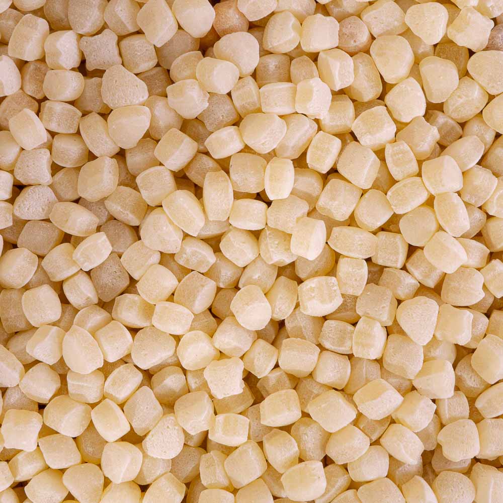 Fregola Sarda tostata – mit passenden Accessoires arrangiert