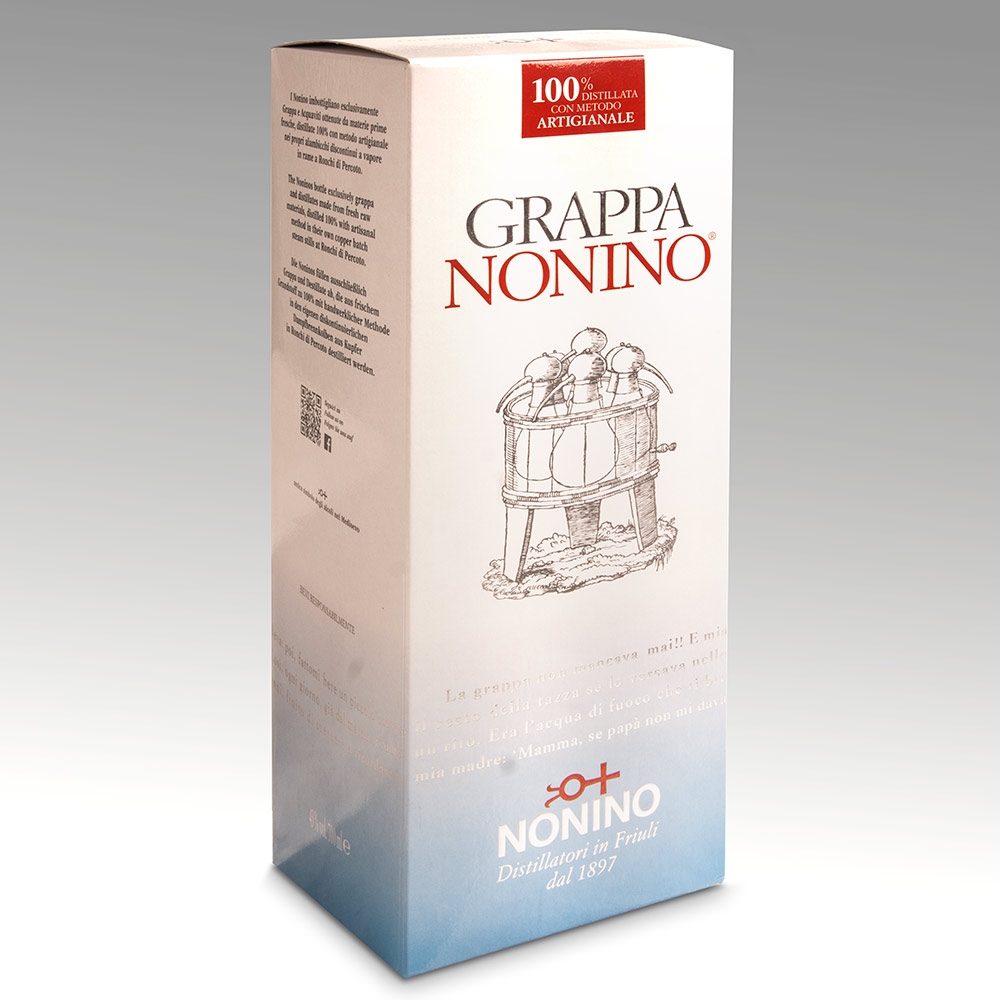 Grappa Friulana – mit passenden Accessoires arrangiert