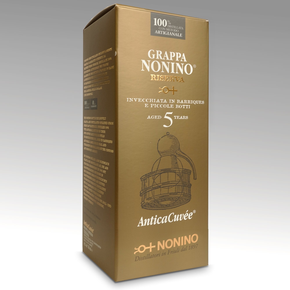 Grappa Antica Cuvee Barrique – mit Gläsern ergänzt