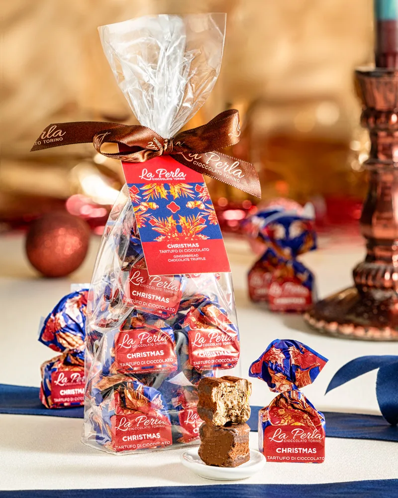 Tartufi Christmas - mit Weihnachtsgewürzen – mit passenden Accessoires arrangiert